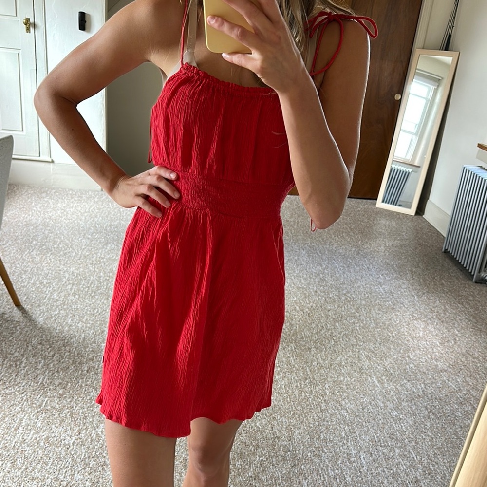 Chic Red Mini Dress with Adjustable Straps